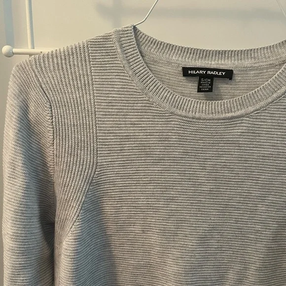 Hilary Radley Light Gray and White Layered Sweater S - Picture 2 of 4